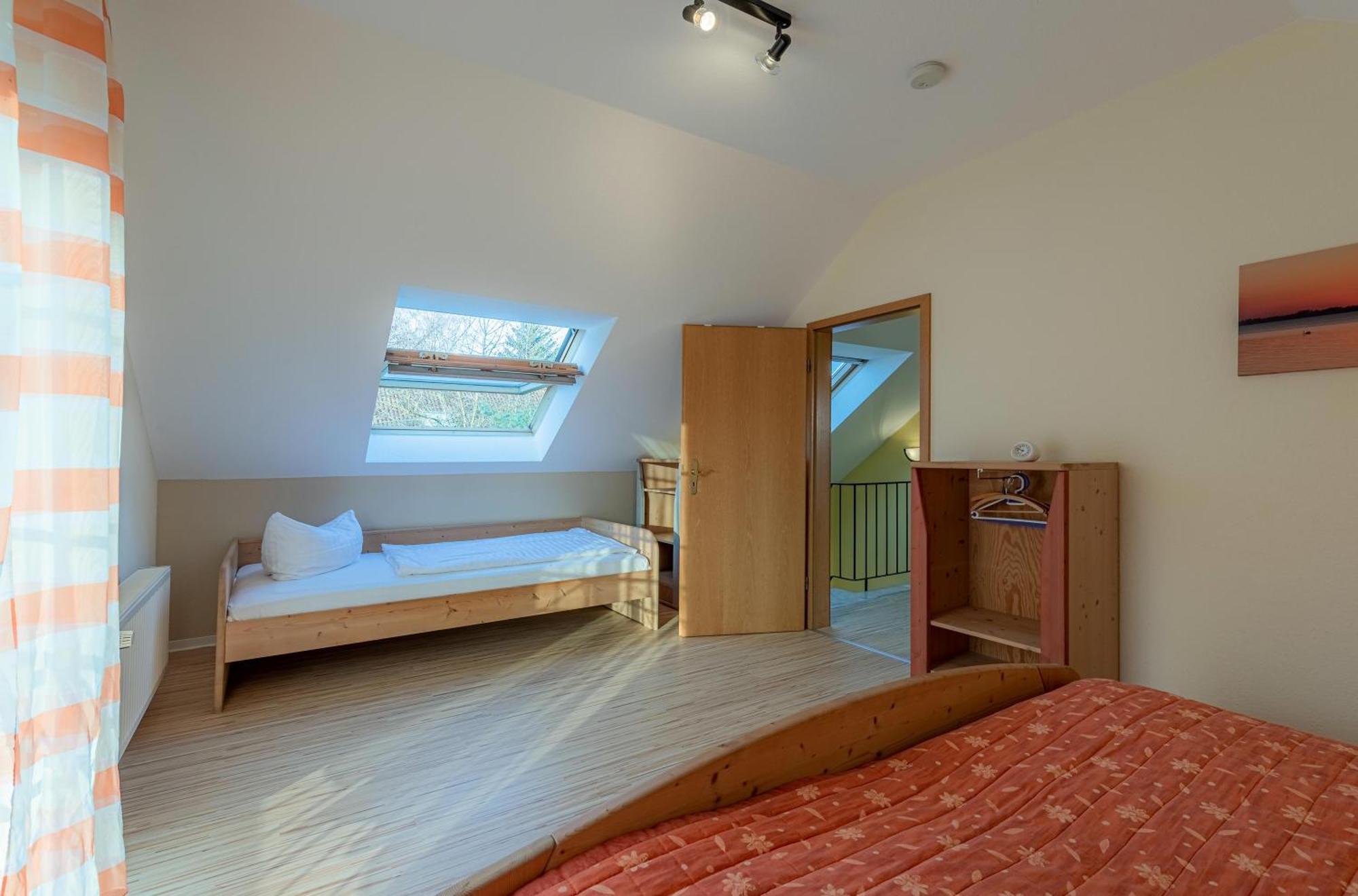 Ferienhaus Schwanensee Fuenfseen Bagian luar foto