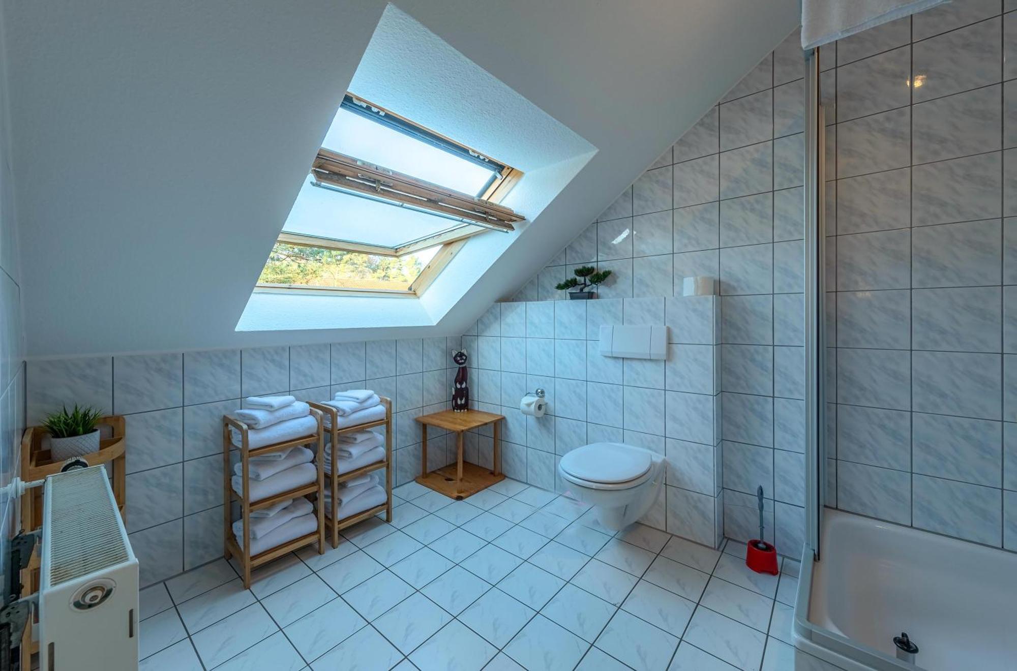 Ferienhaus Schwanensee Fuenfseen Bagian luar foto